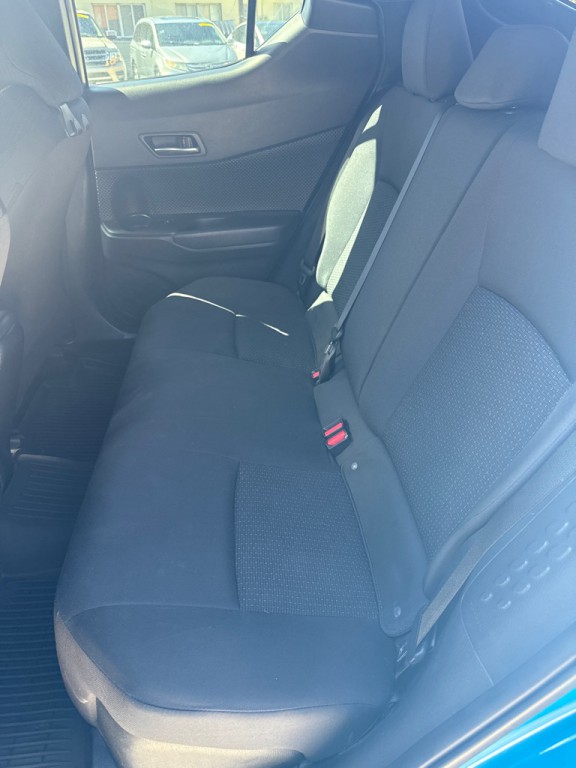 2019 Toyota C-HR Image 22