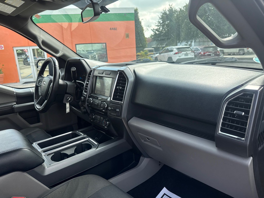 2017 Ford F-150 Image 8