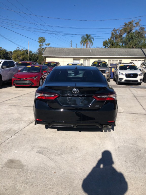 2021 Toyota Camry Image 3