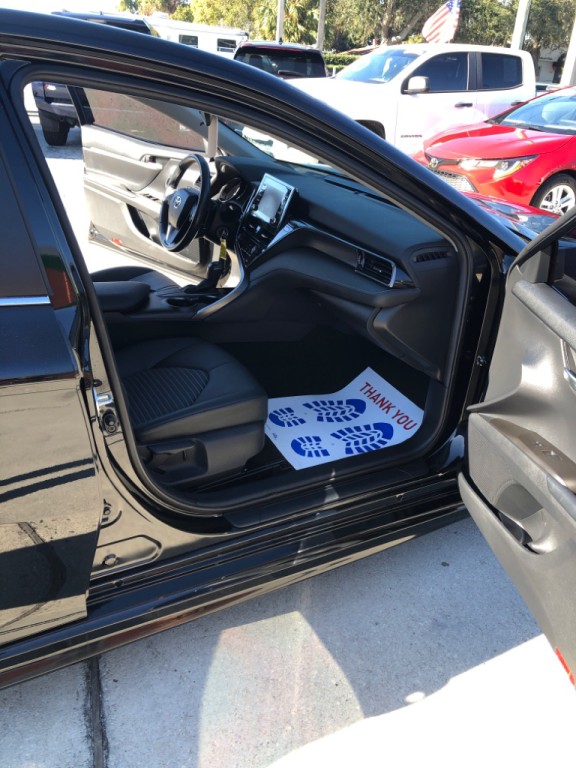 2021 Toyota Camry Image 13