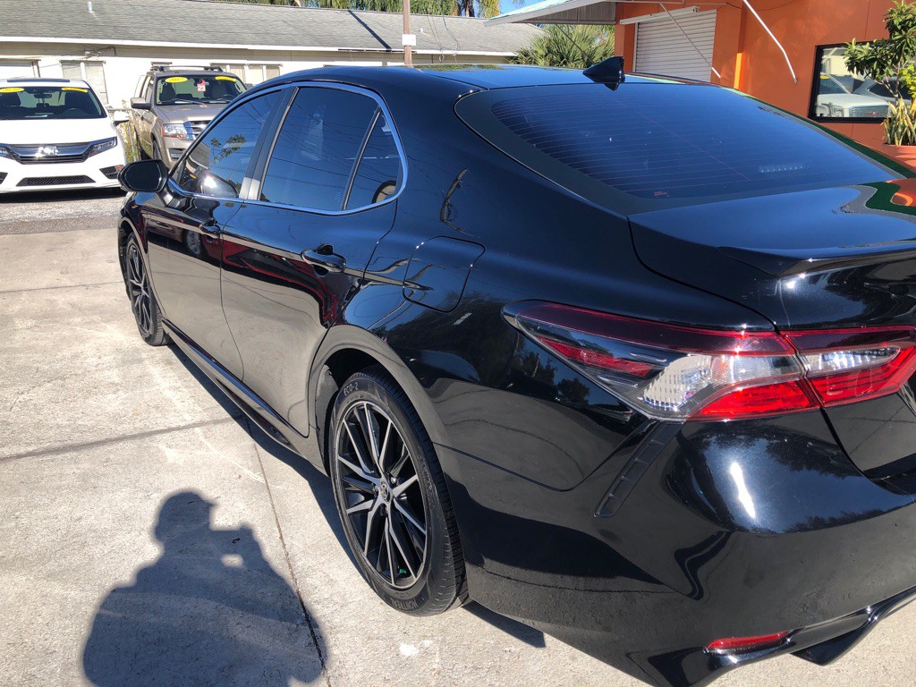 2021 Toyota Camry Image 18
