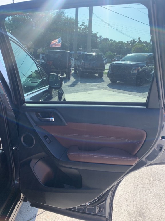 2018 Subaru Forester Image 8