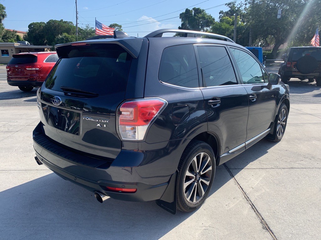 2018 Subaru Forester Image 14