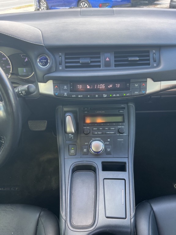 2016 Lexus CT Image 13
