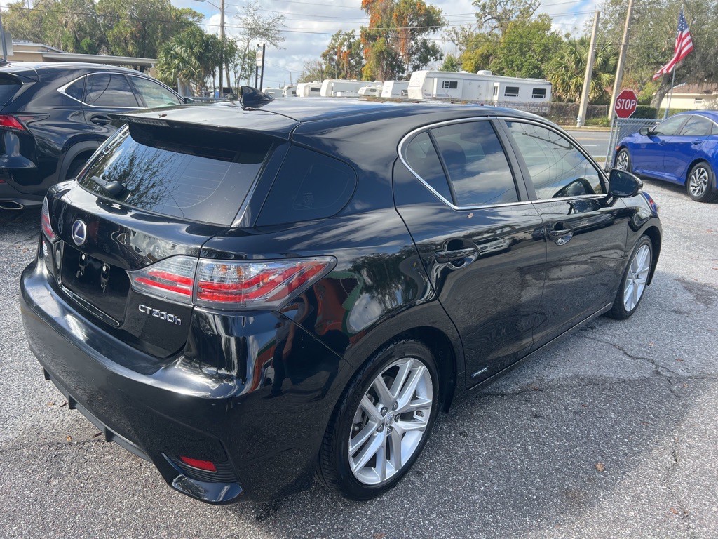 2016 Lexus CT Image 16