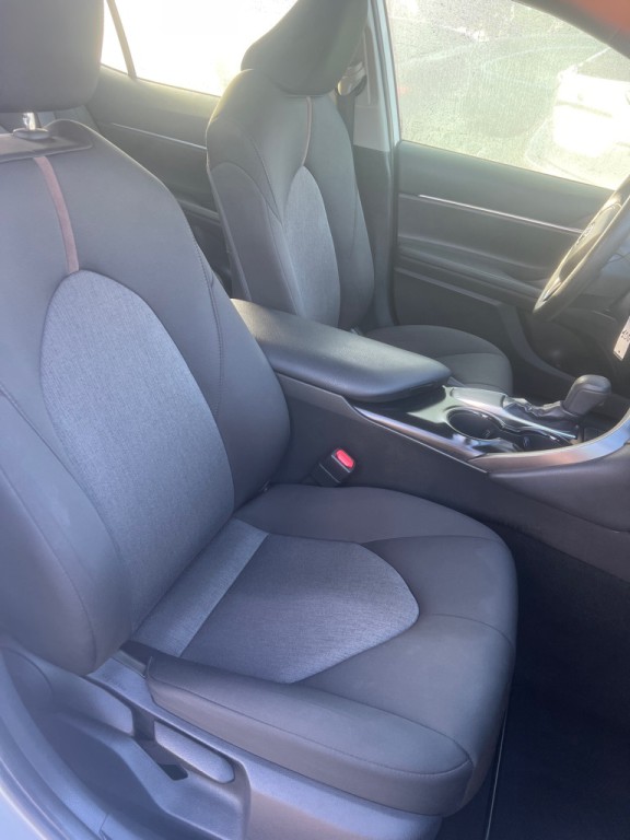 2019 Toyota Camry Image 7