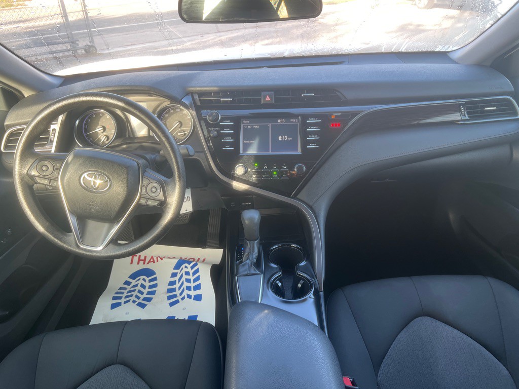 2019 Toyota Camry Image 11