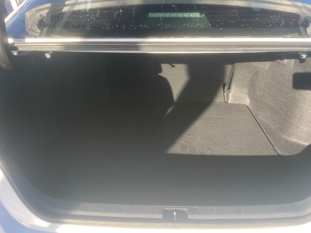 2019 Toyota Camry Image 24