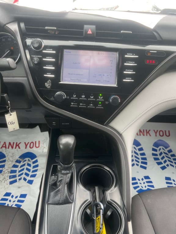 2019 Toyota Camry Image 38