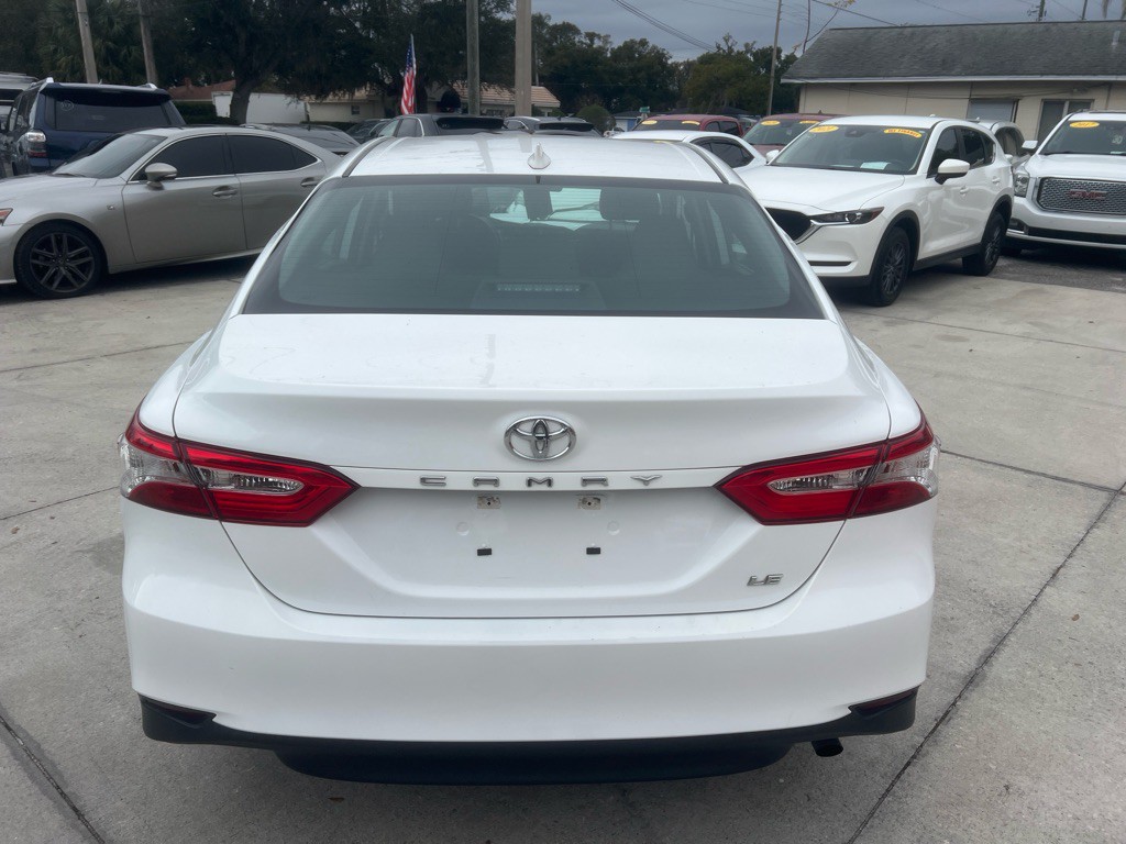 2019 Toyota Camry Image 41