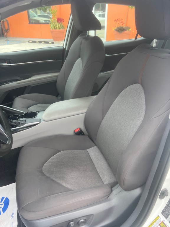 2019 Toyota Camry Image 47