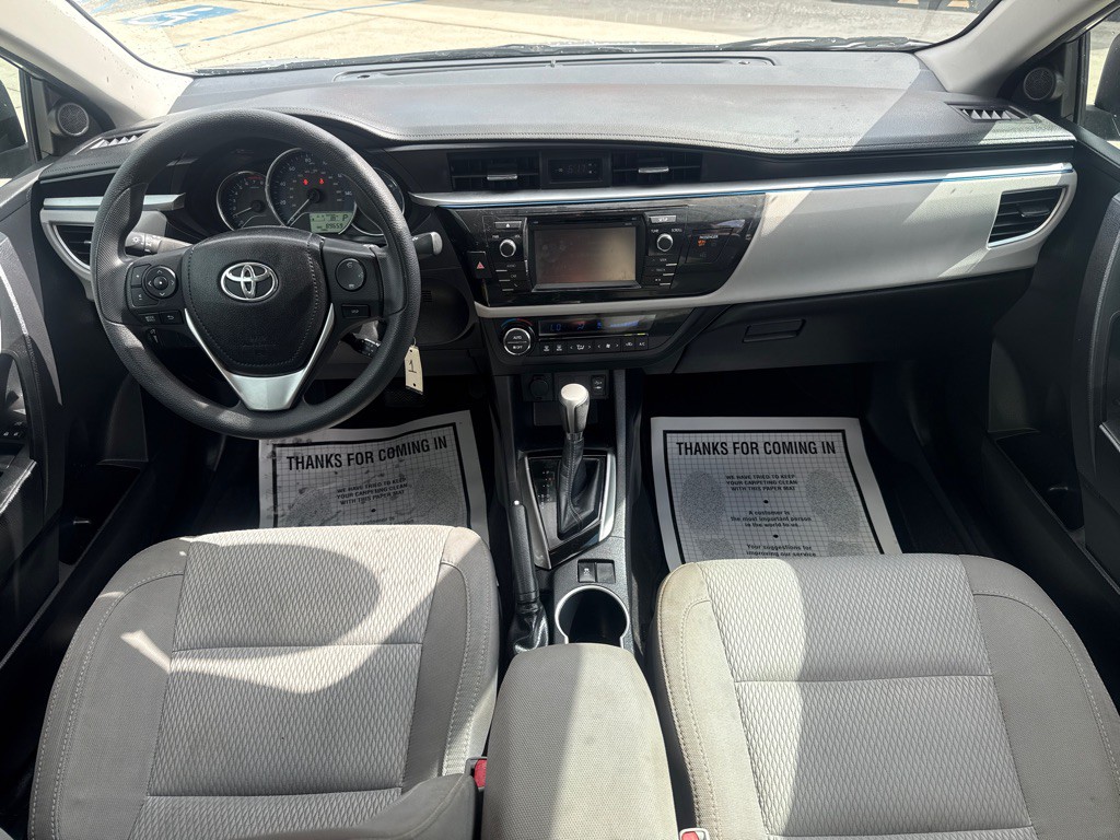 2015 Toyota Corolla Image 11