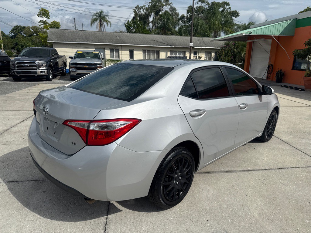 2015 Toyota Corolla Image 15