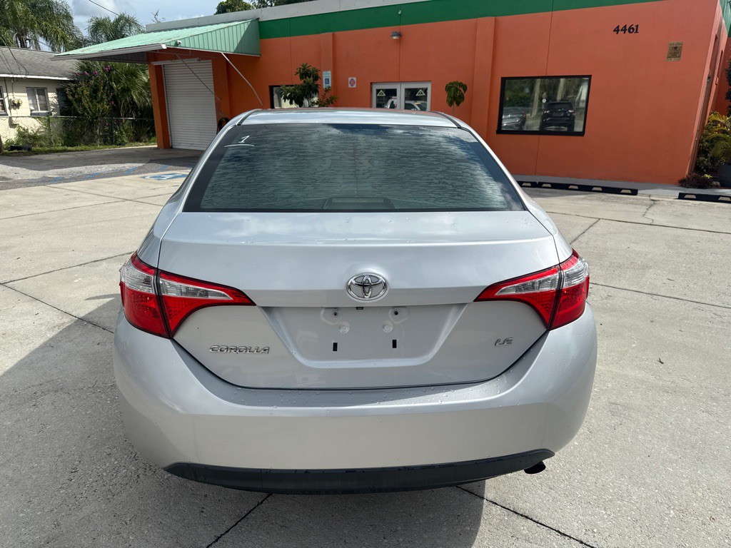 2015 Toyota Corolla Image 16