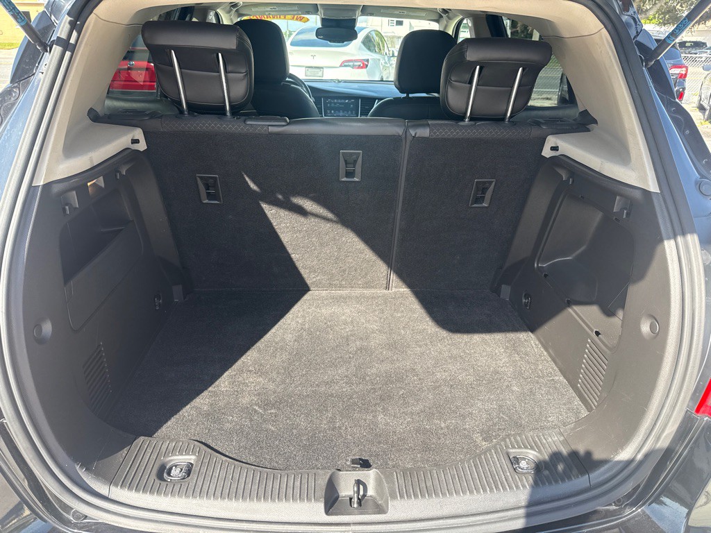 2019 Buick Enclave Image 16