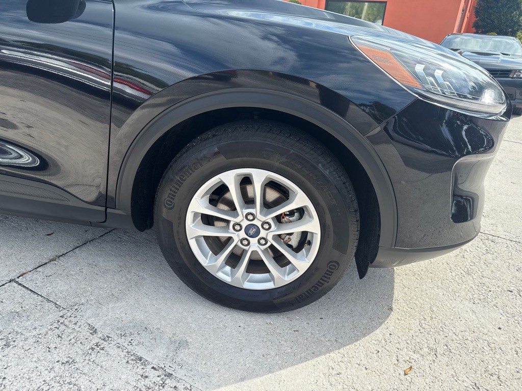 2021 Ford Escape Image 4