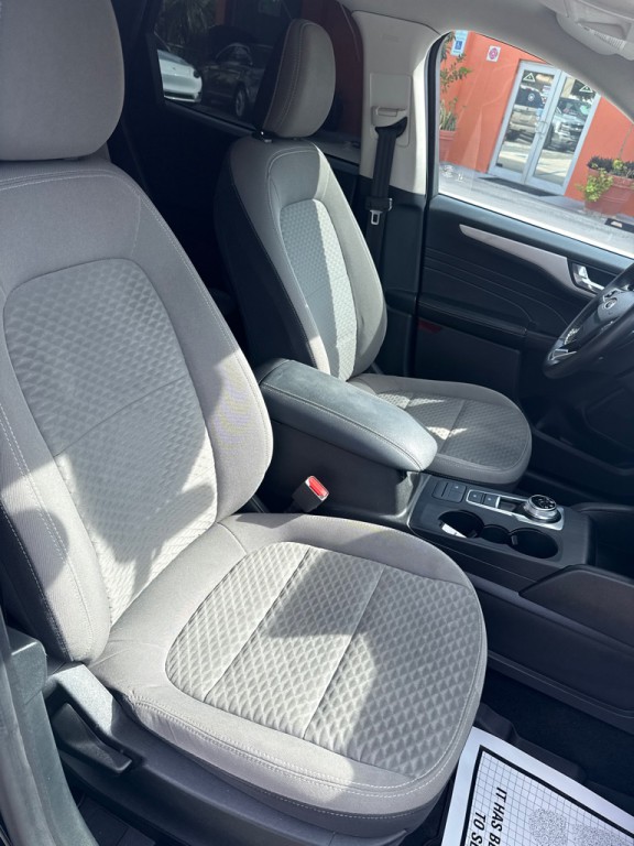 2021 Ford Escape Image 7