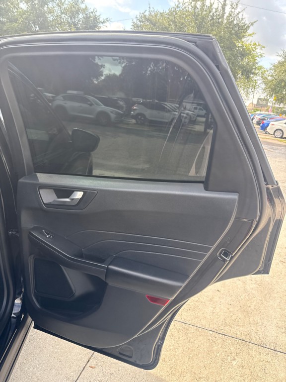 2021 Ford Escape Image 9