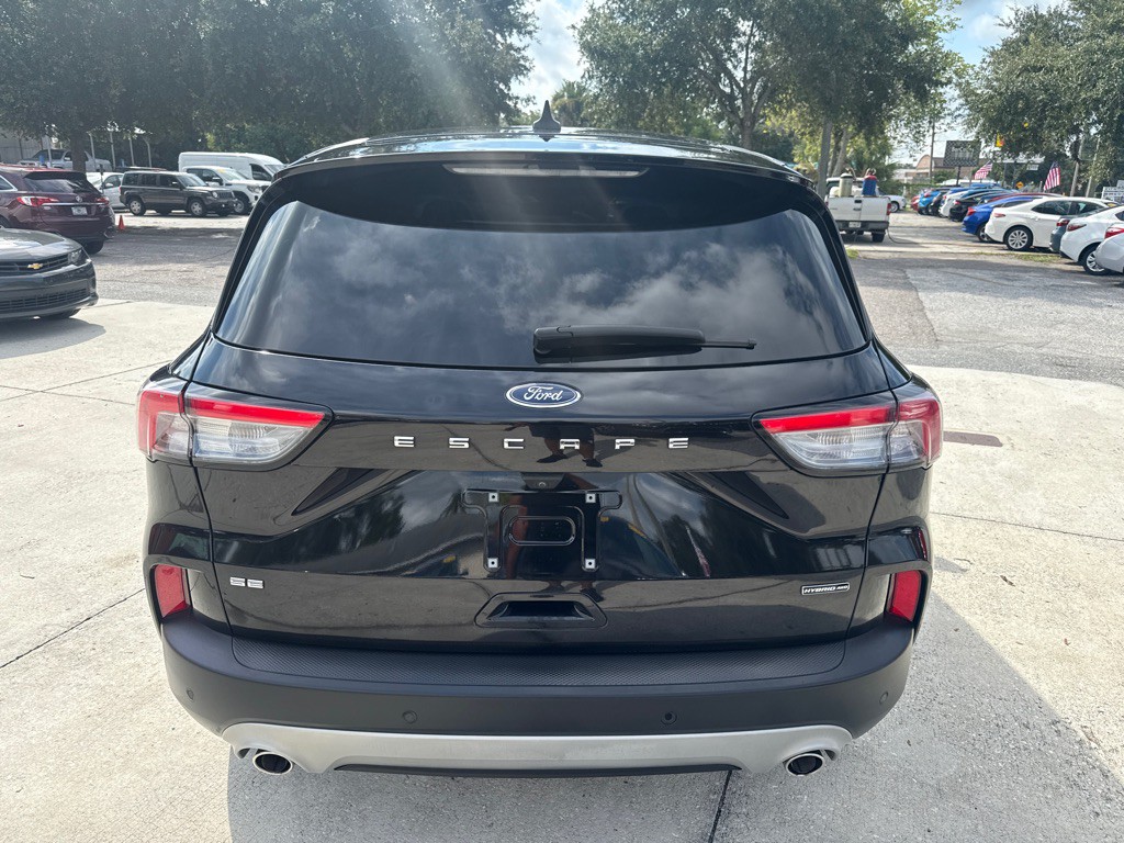 2021 Ford Escape Image 16