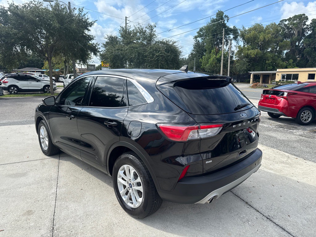 2021 Ford Escape Image 18