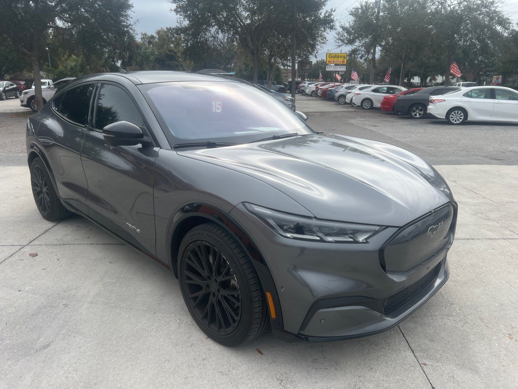 2021 Ford Mustang Image 3