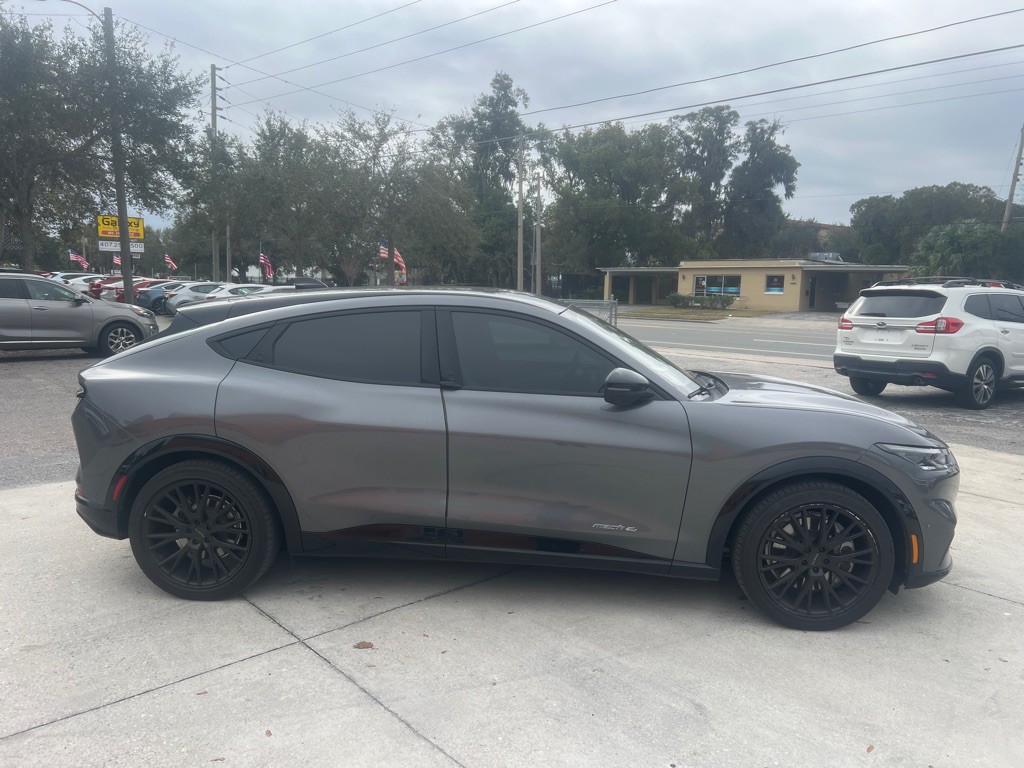 2021 Ford Mustang Image 5
