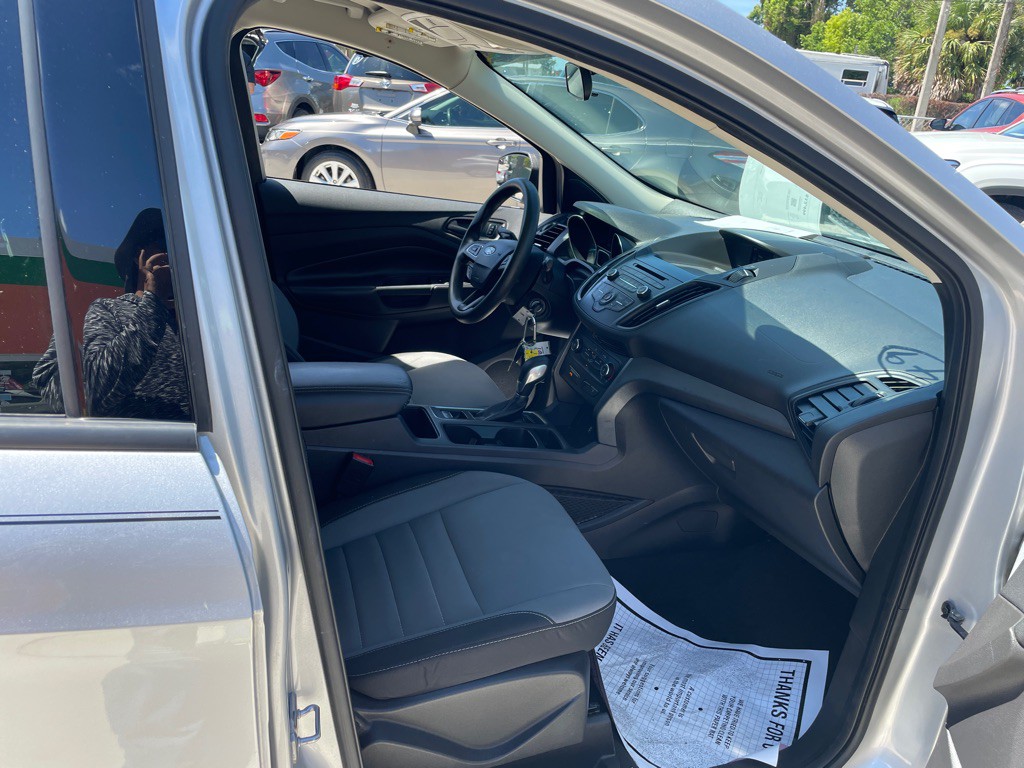 2017 Ford Escape Image 19
