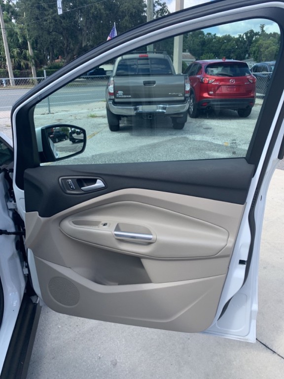 2015 Ford C-Max Image 6