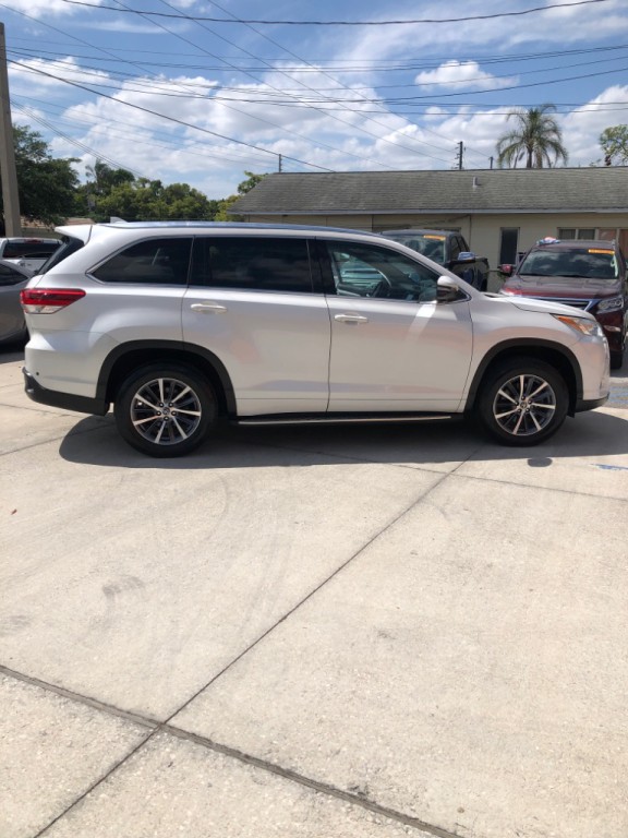 2018 Toyota Highlander Image 4