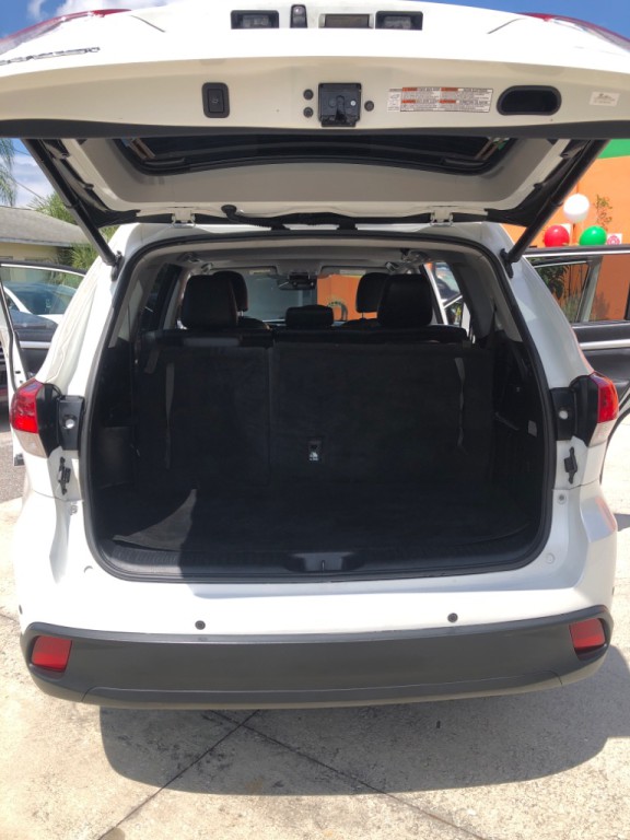 2018 Toyota Highlander Image 8