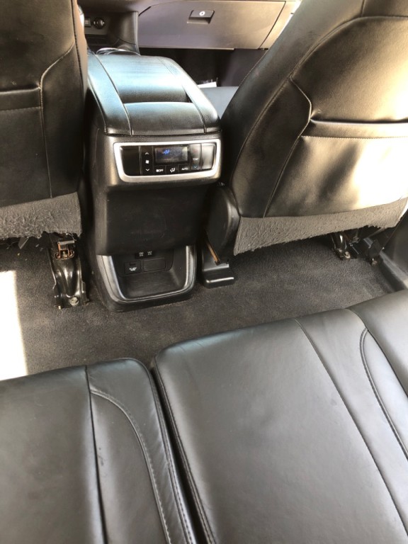 2018 Toyota Highlander Image 16