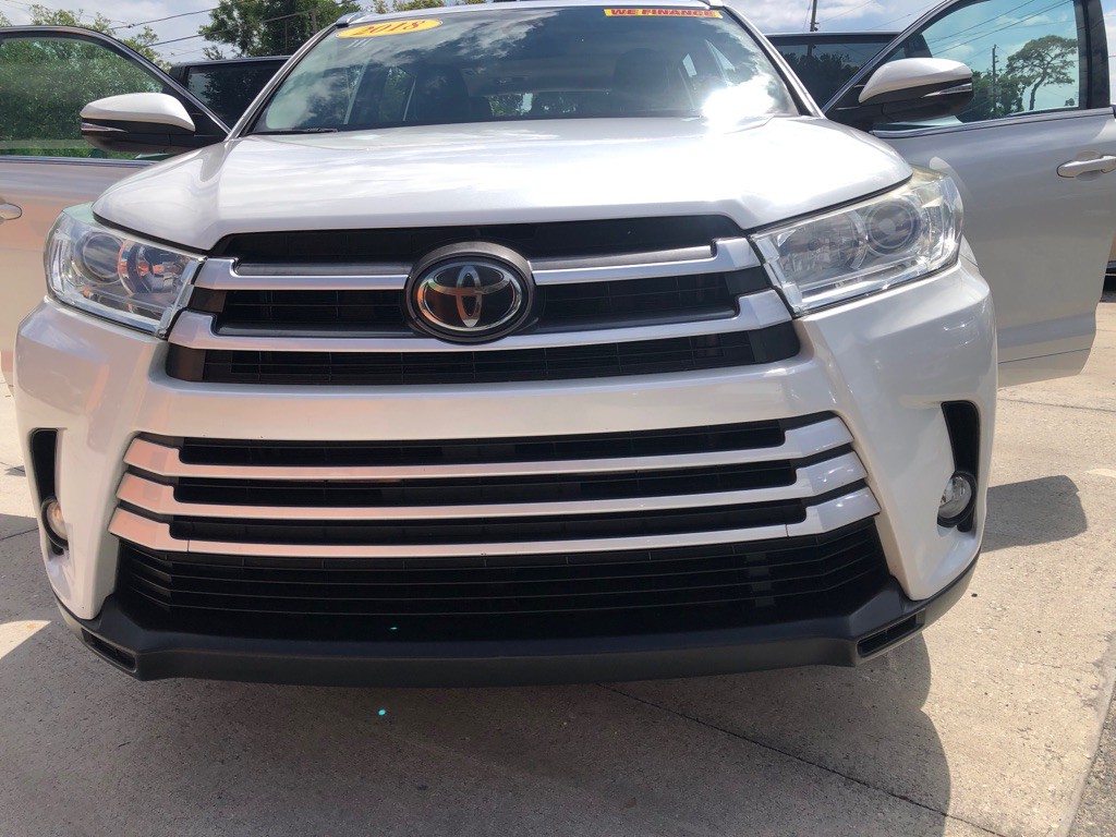 2018 Toyota Highlander Image 19
