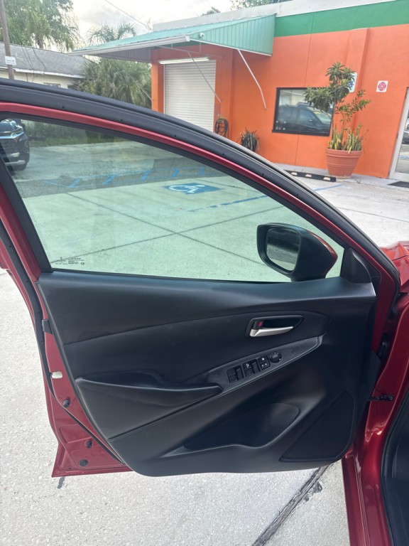 2019 Toyota Yaris Image 20
