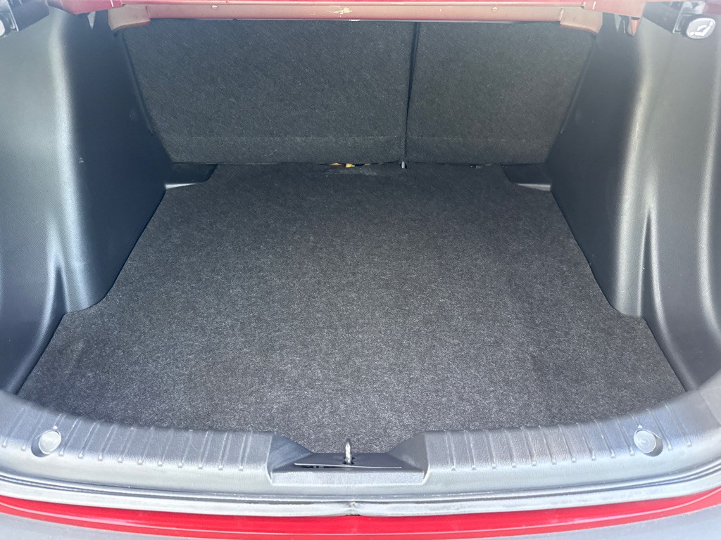 2019 Toyota Yaris Image 23