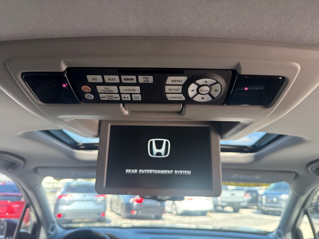 2016 Honda Pilot Image 16