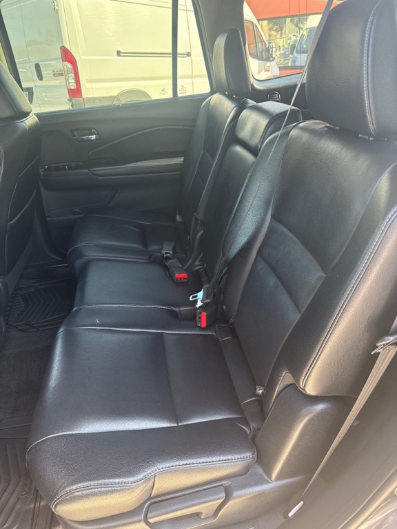 2016 Honda Pilot Image 24