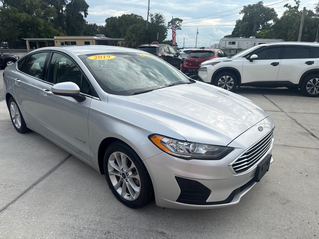 2019 Ford Fusion Image 3