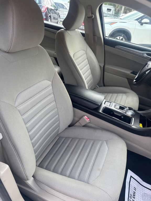 2019 Ford Fusion Image 7