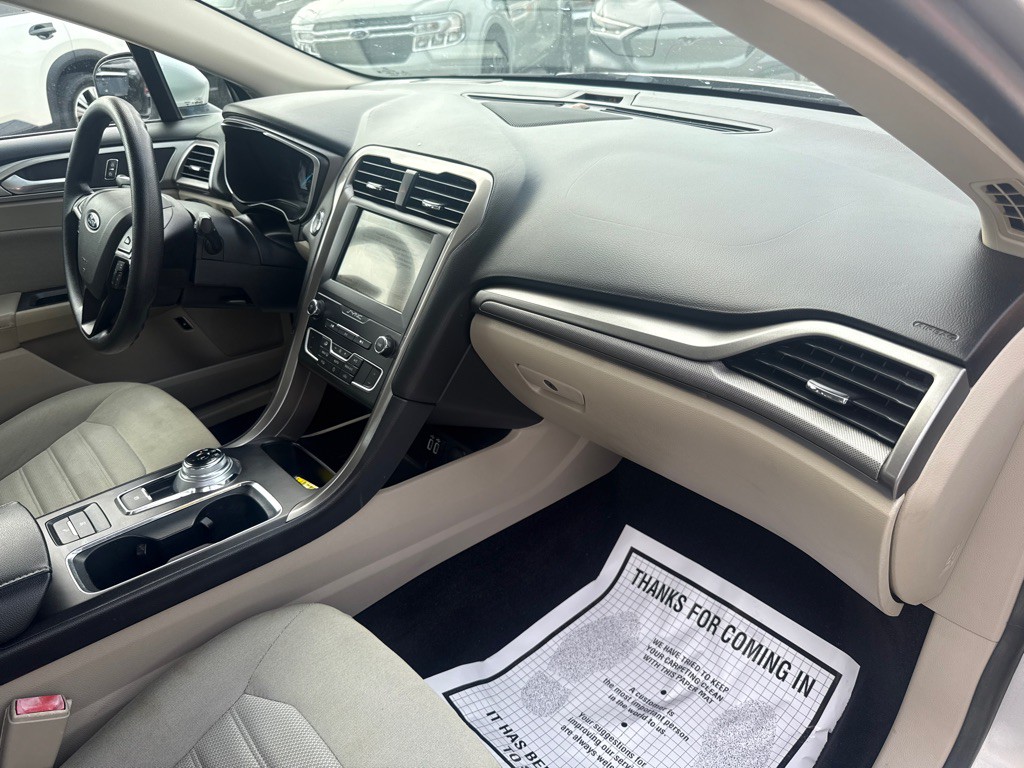 2019 Ford Fusion Image 8