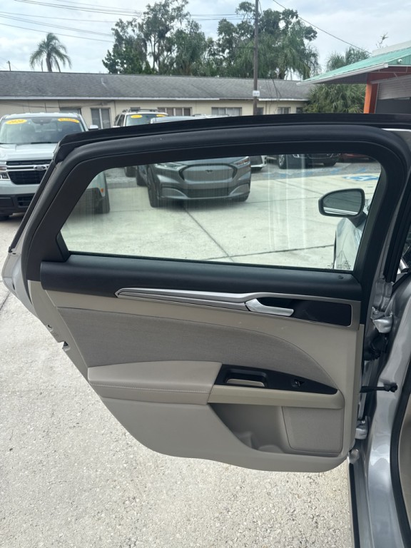 2019 Ford Fusion Image 21