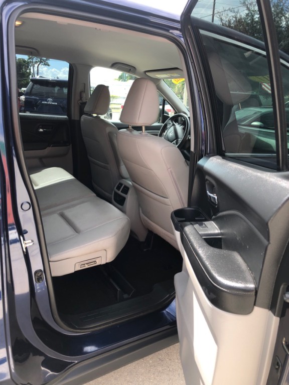 2017 Honda Ridgeline Image 7