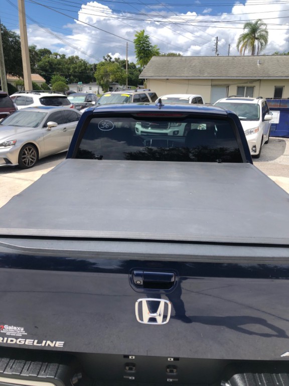 2017 Honda Ridgeline Image 9