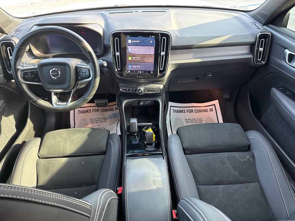2022 Volvo XC40 Image 11