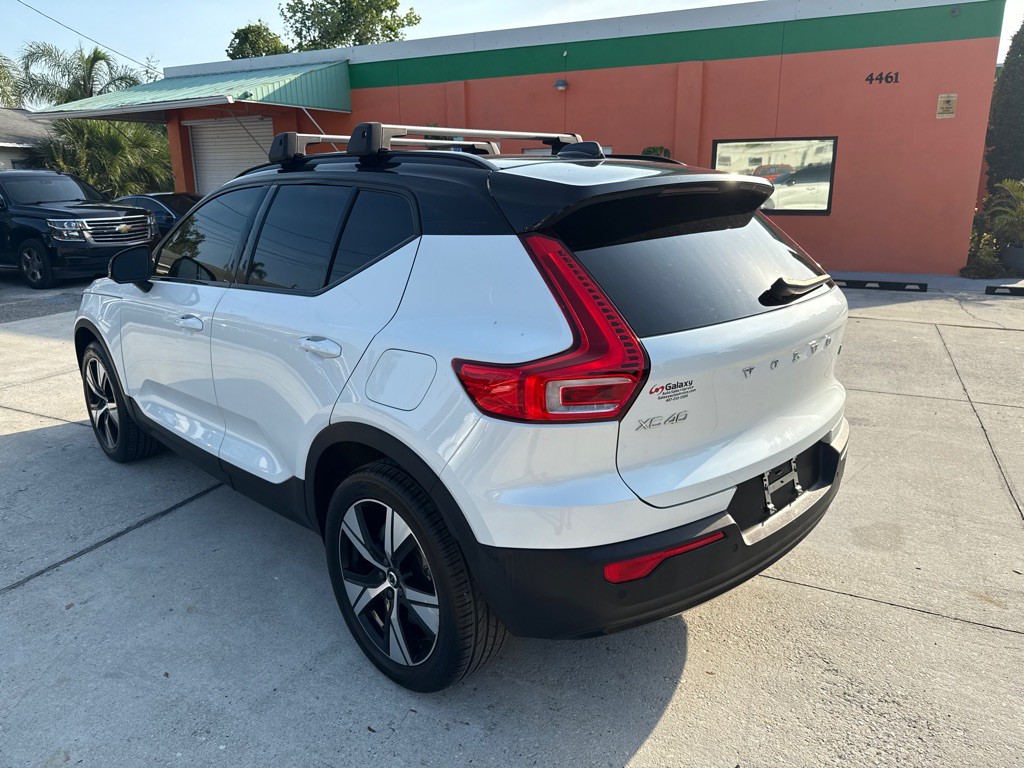 2022 Volvo XC40 Image 19