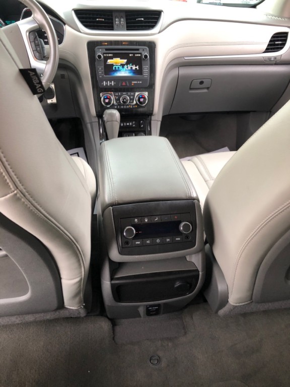 2015 Chevrolet Traverse Image 12