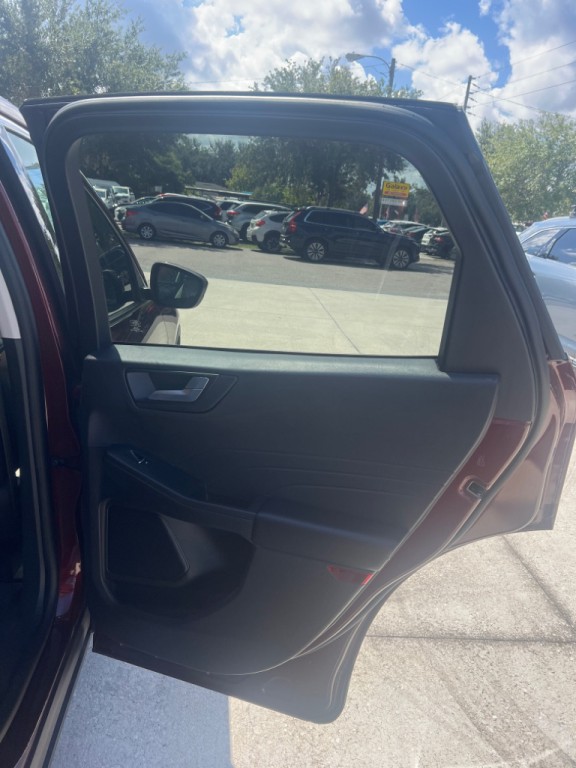 2021 Ford Escape Image 9