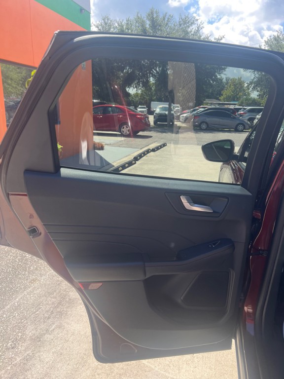 2021 Ford Escape Image 22