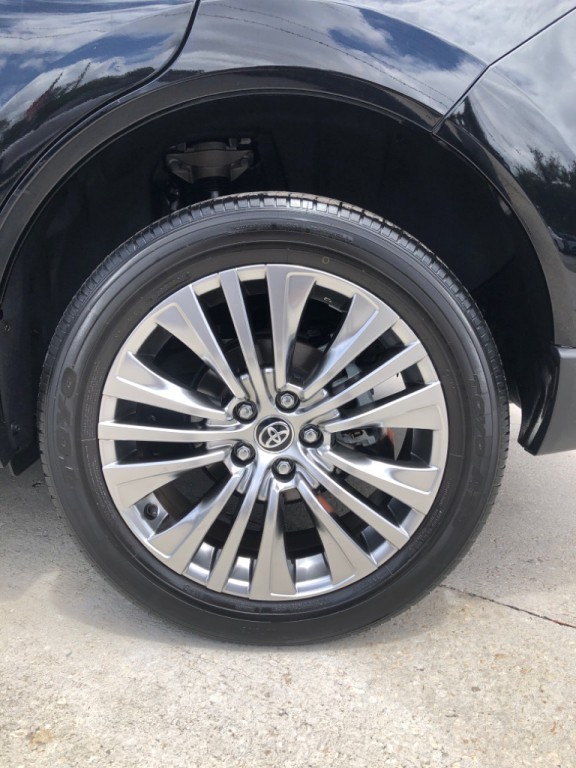 2021 Toyota Venza Image 5