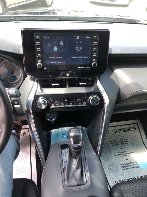 2021 Toyota Venza Image 16