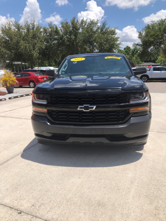 2018 Chevrolet Silverado 1500 Image 2